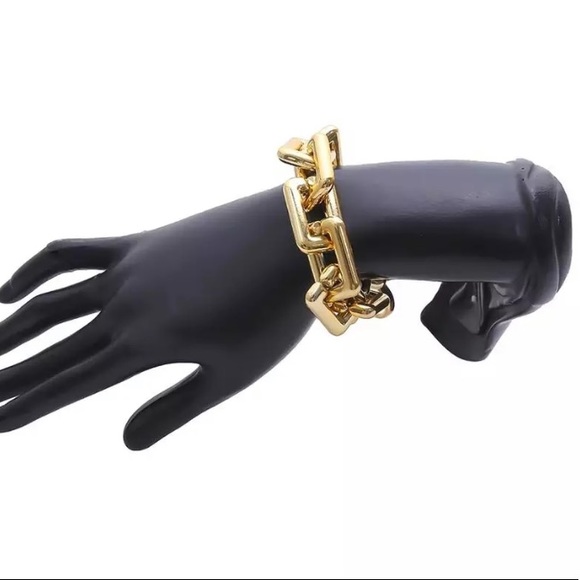 NEW 18k Gold Plated Exaggerated Punk Bracelet - Picture 5 of 6